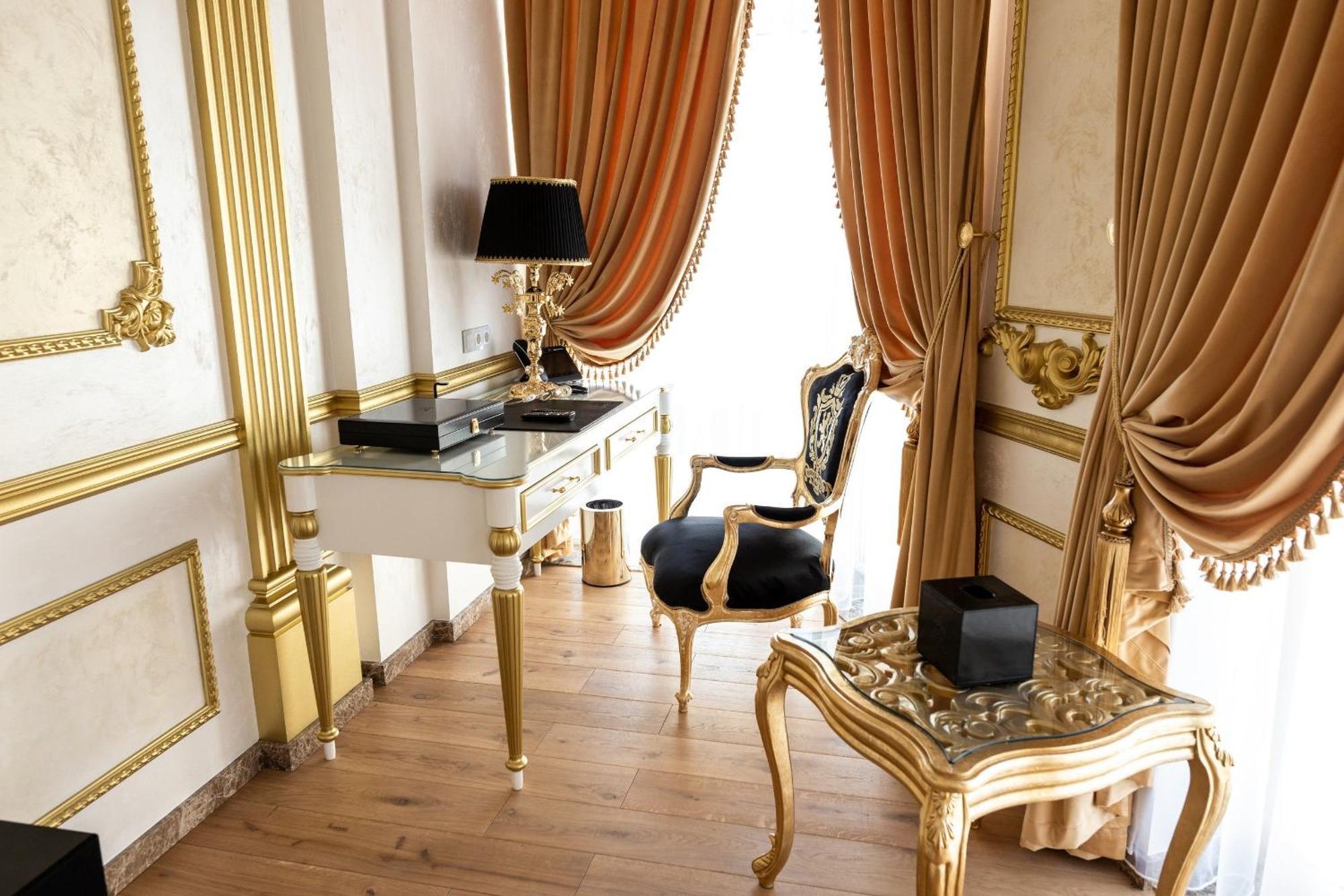 Royal Palace Luxury Hotel And Spa Khmel'nyts'kyy Bilik gambar